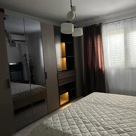 Appartamento Modern 2br Garden Near Bus Terminal Kashari