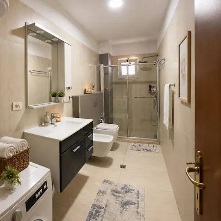 Appartamento Modern 2br Garden Near Bus Terminal Kashari