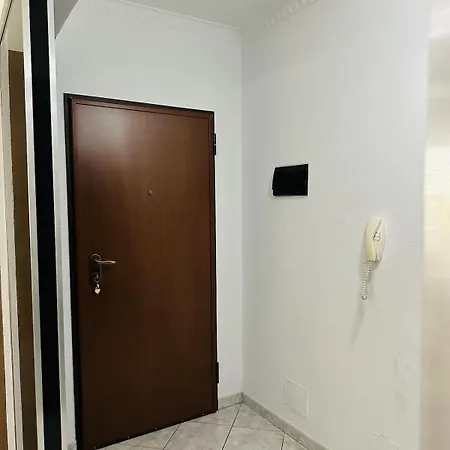 Appartamento Modern 2br Garden Near Bus Terminal Kashari
